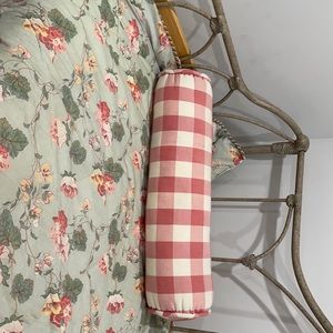 Twin bed set. Matching pillow shams. Comforter sheets and quilt.